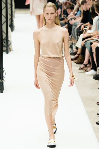 Look 22